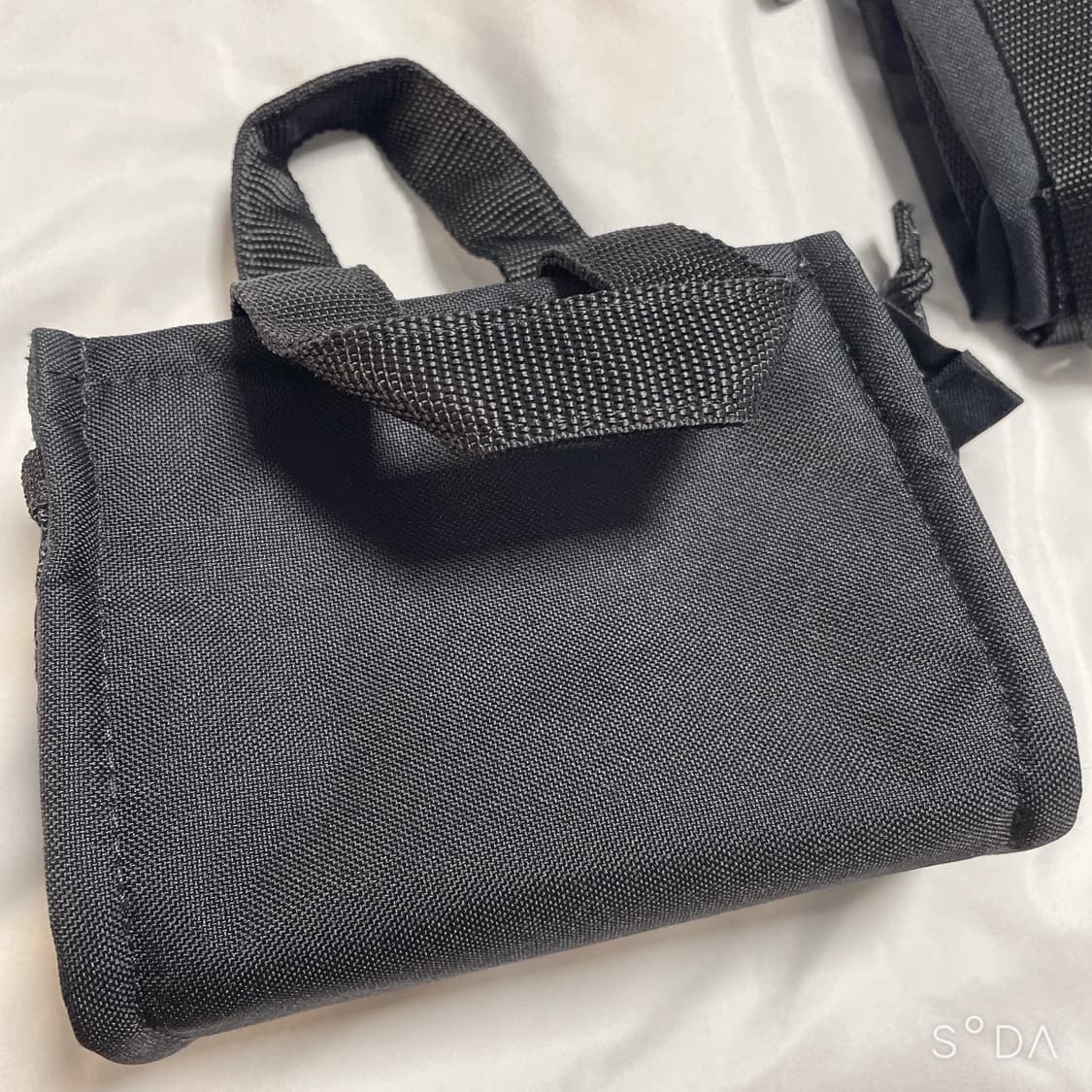 이스트팩 x 텔파 블랙 쇼퍼백 미니 상품이미지4