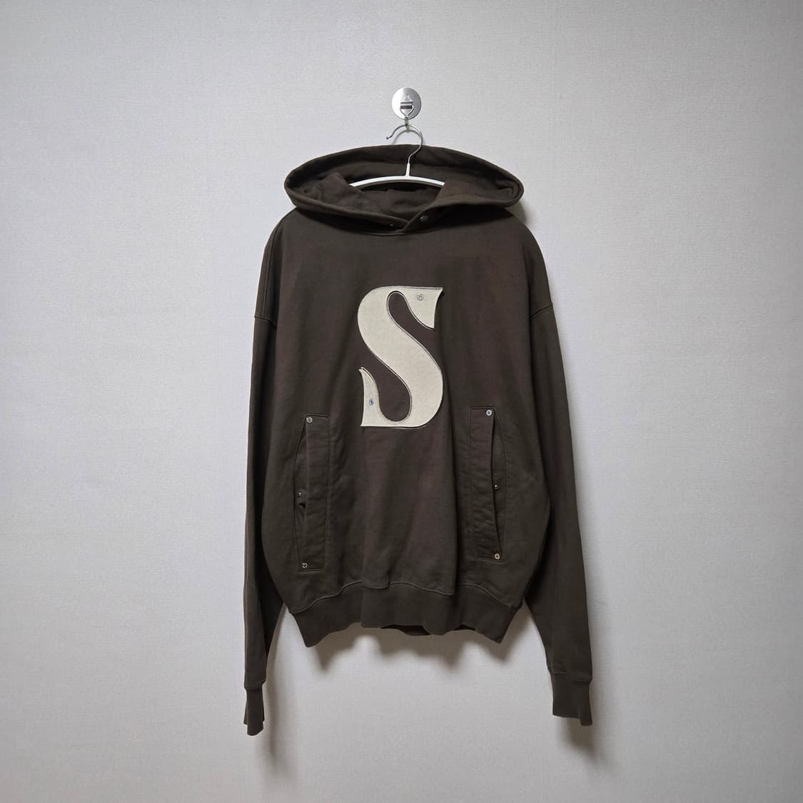 세터 리벳 아플리케 후드티 / 남성 후드티 / 여성 후드티 상품이미지3