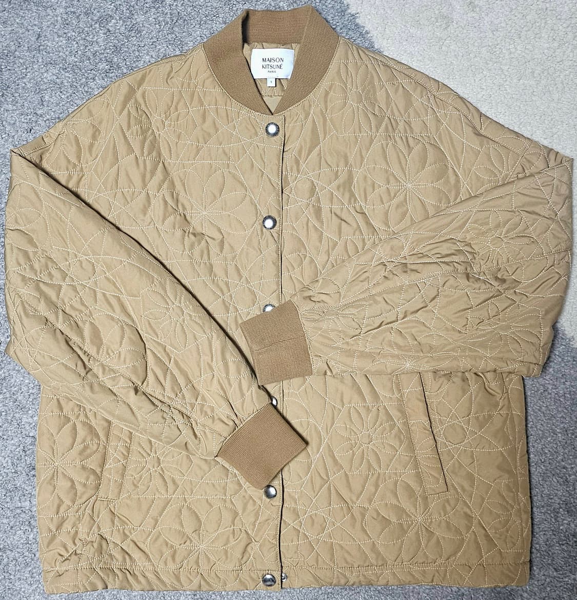 메종키츠네 퀼팅 봄버 자켓 베이지 상품이미지1