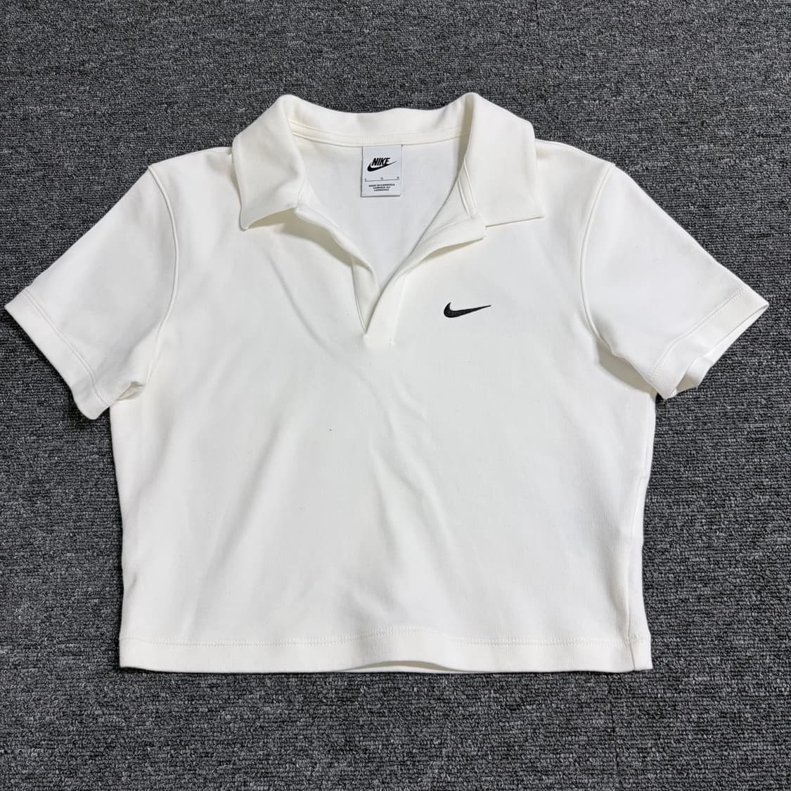 나이키 에센셜 크롭 폴로 탑 상품이미지1