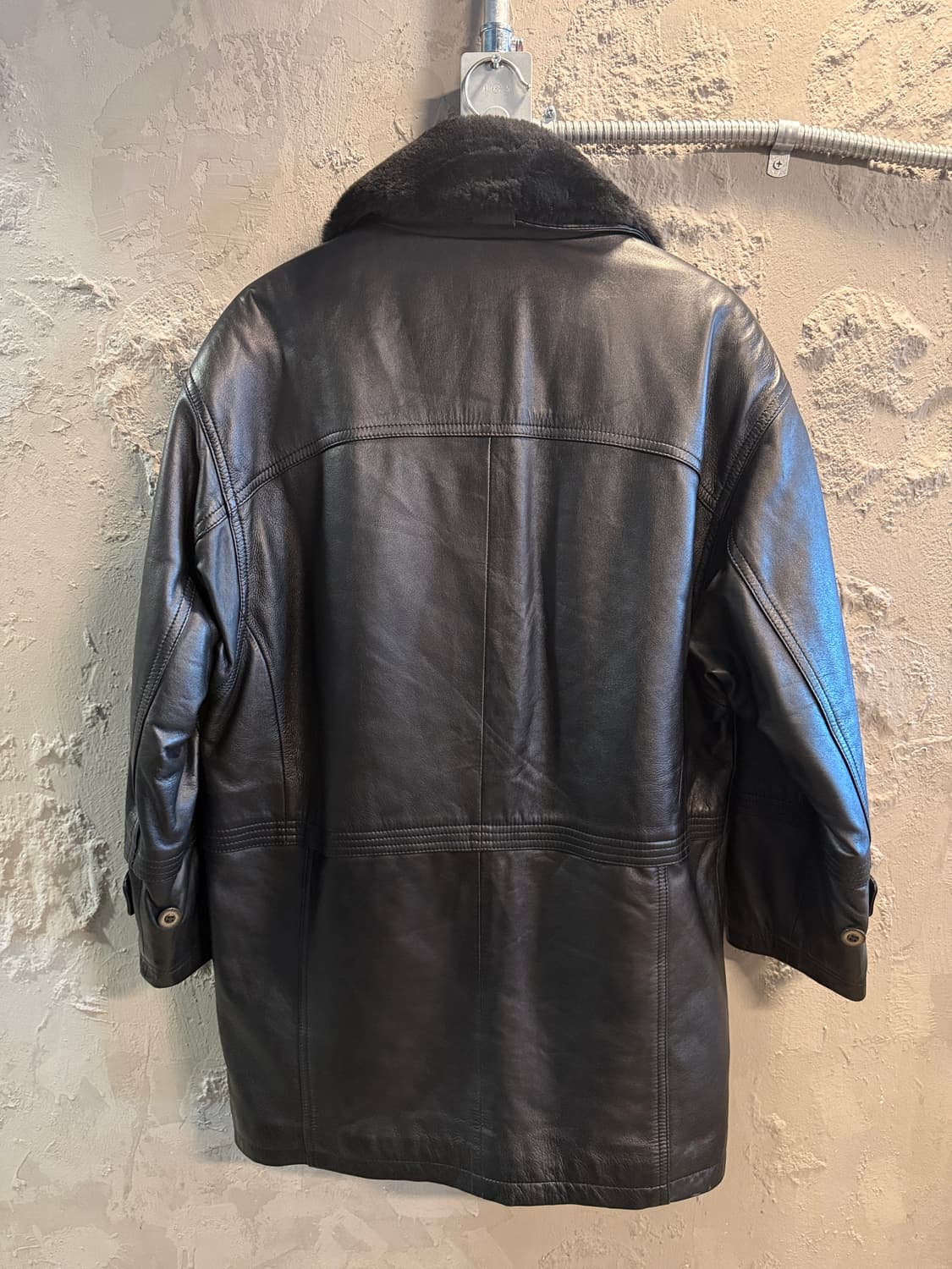 피에르 발망 1990년대 양가죽 하프코트 퍼카라 블랙 상품이미지3