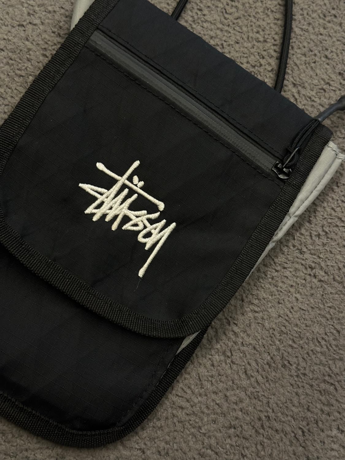 스투시 빈티지 미니 크로스백 처분  상품이미지2