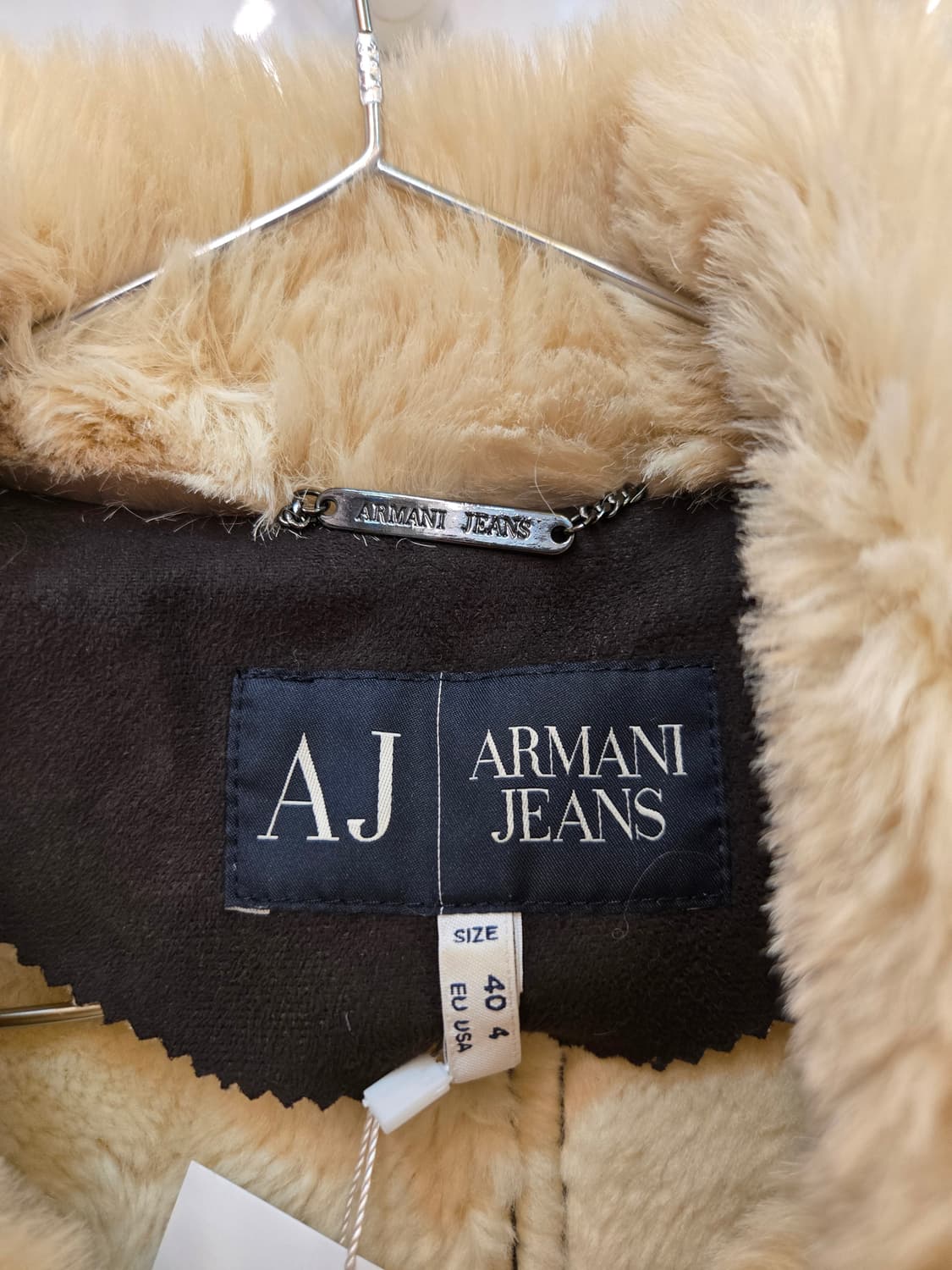 아르마니 진스(AJ) 여성용 페이크퍼 무스탕 상품이미지3