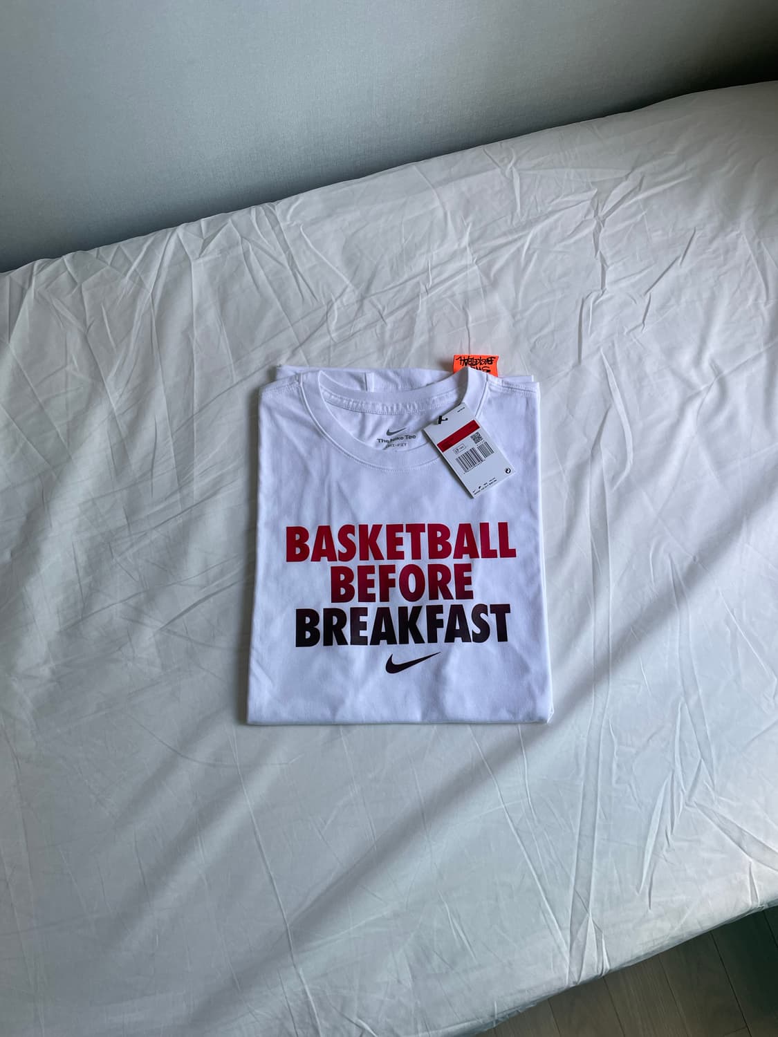 나이키 반팔 외국택 L 상품이미지1