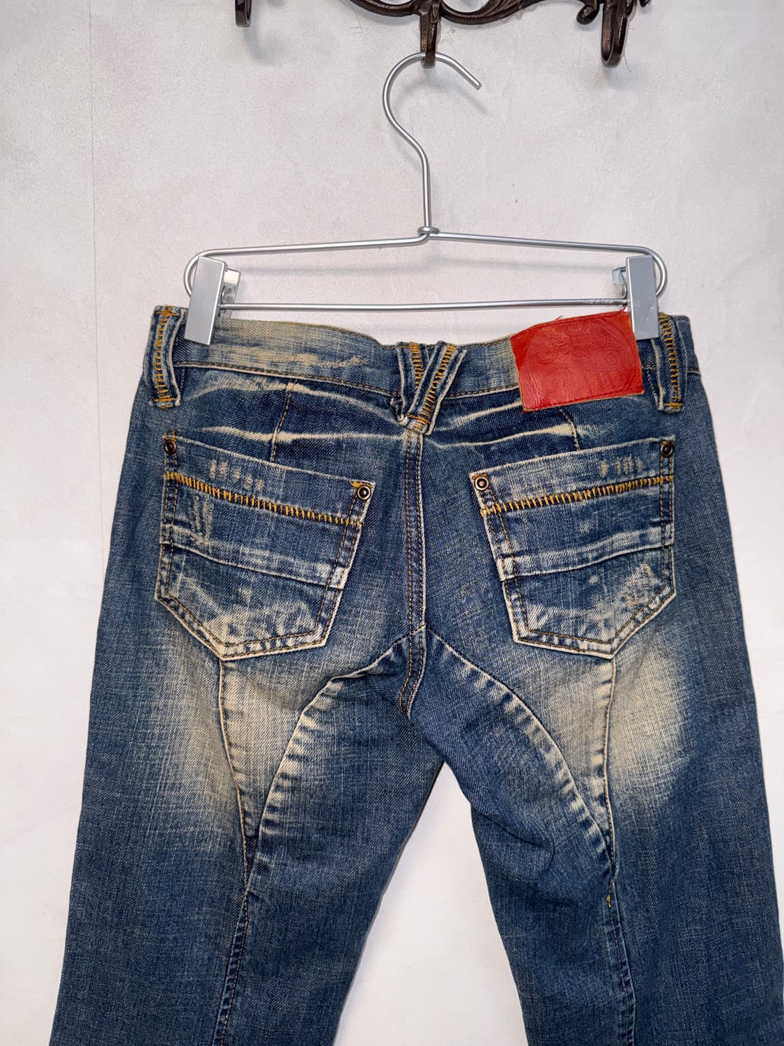 Washing denim lowrise bootscut pants  상품이미지5