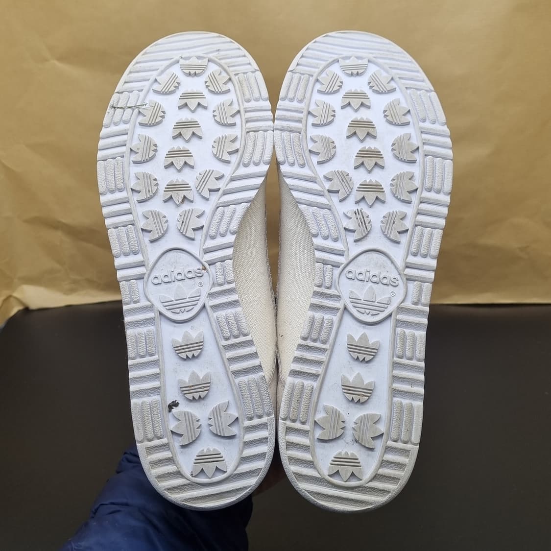 아디다스 스니커즈 250 상품이미지3