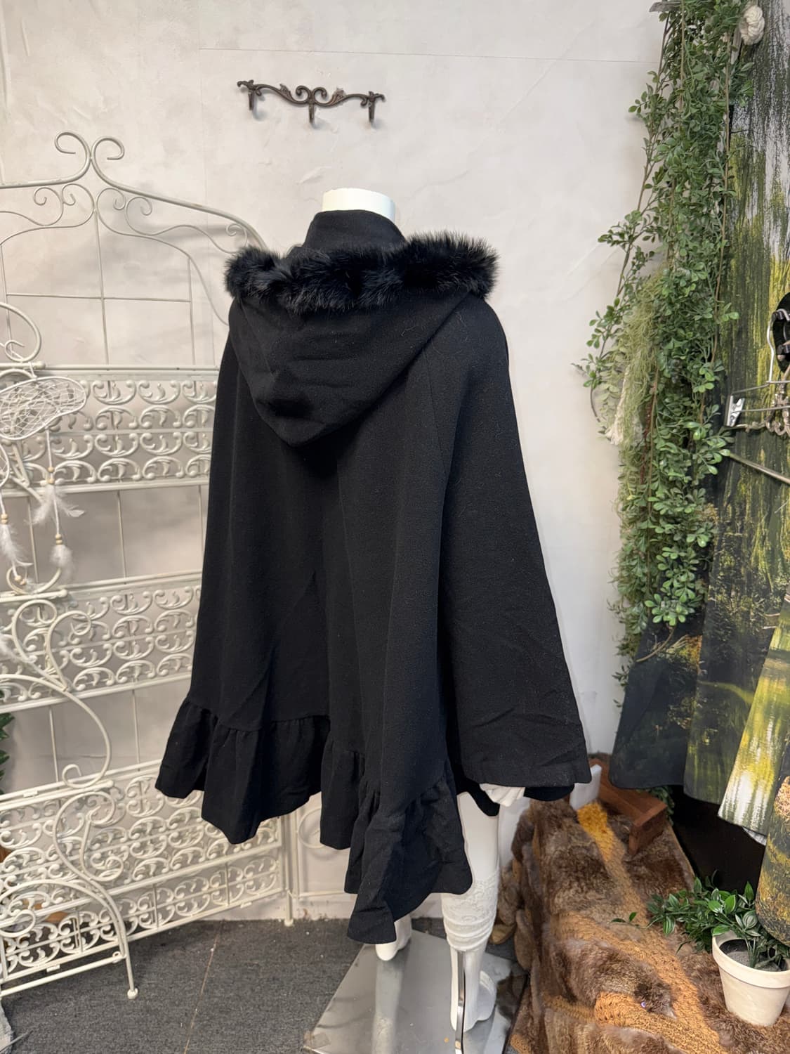 Black wool shirring balloon hood cape 코트 상품이미지6