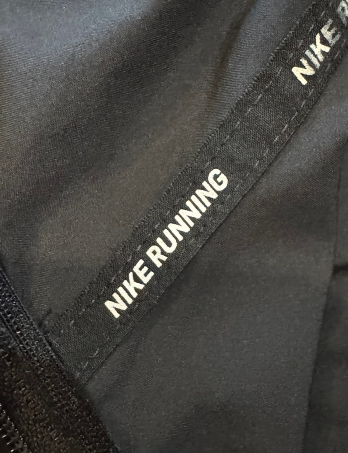나이키 런닝 Worldwide 바람막이 상품이미지5