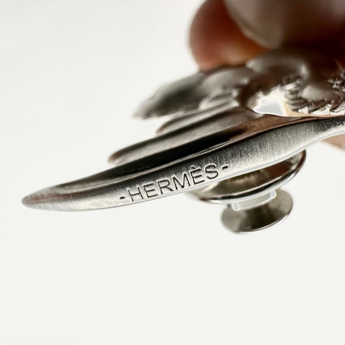 에르메스 드래곤 팔라듐 브로치 상품이미지6