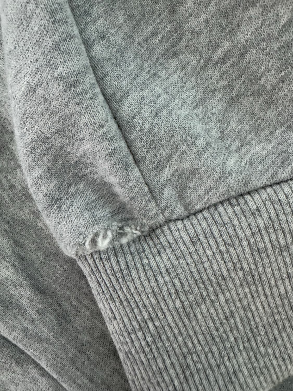 Yeezy (이지) HD-10 Grey  ‘2’사이즈 판매합니다. 상품이미지5