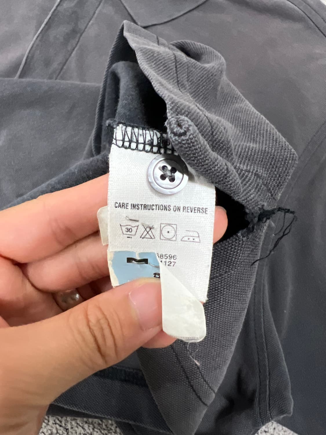 (L) DKNY 스몰 자수 로고 카라 티 상품이미지4