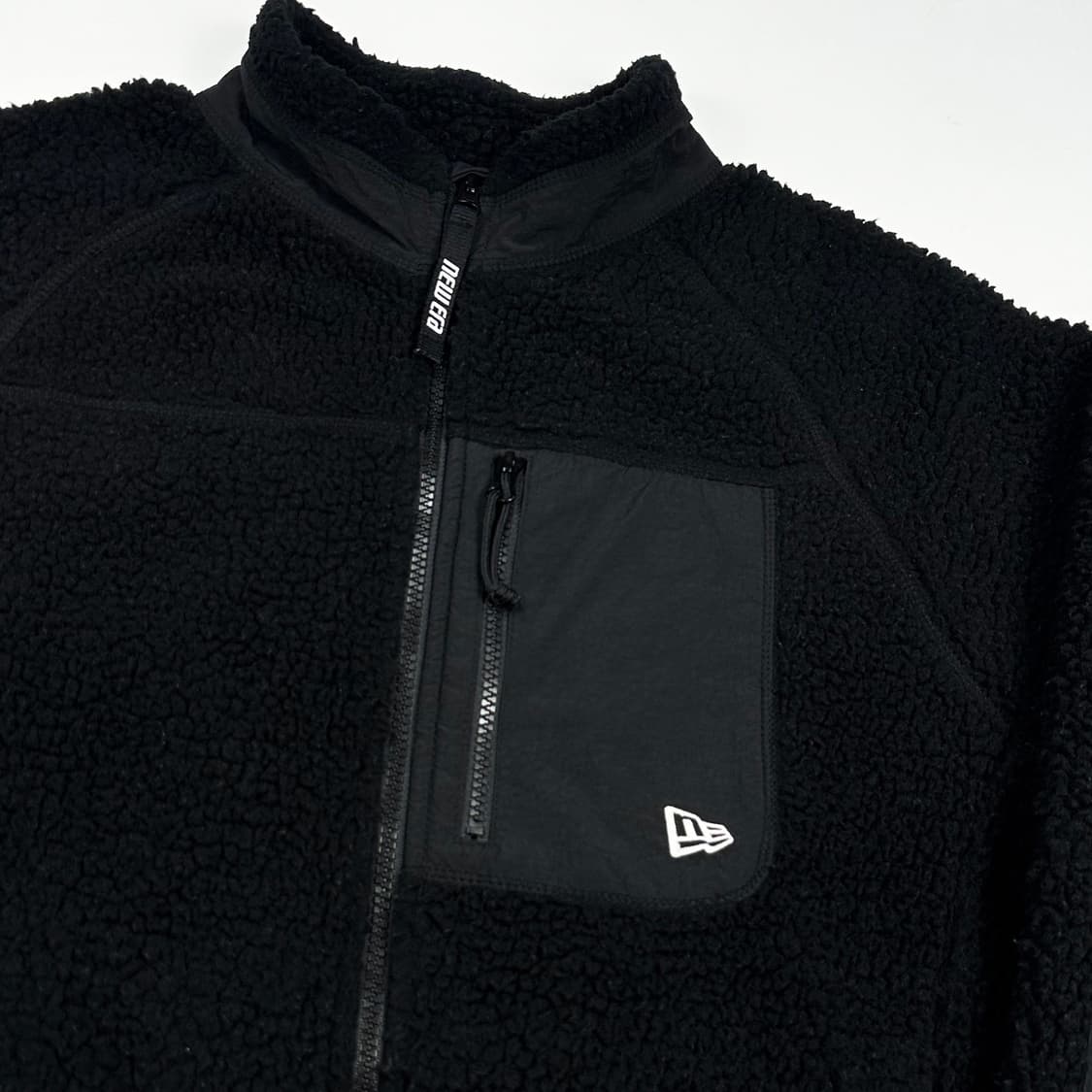 뉴에라 양털 뽀글이 후리스 블랙 M 상품이미지3