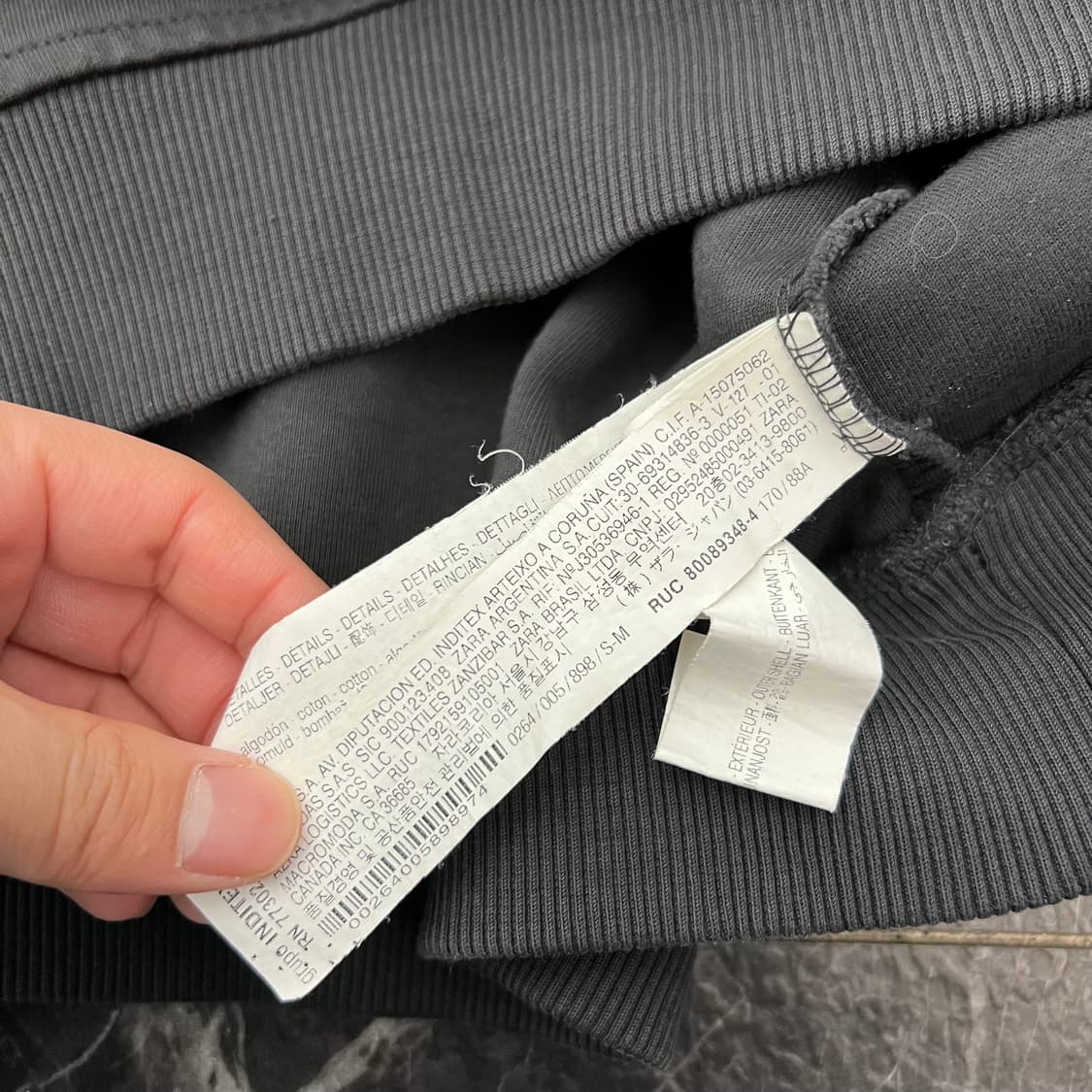 자라 x 아더에러 콘트라스트 스웨트 후디 블랙 상품이미지6