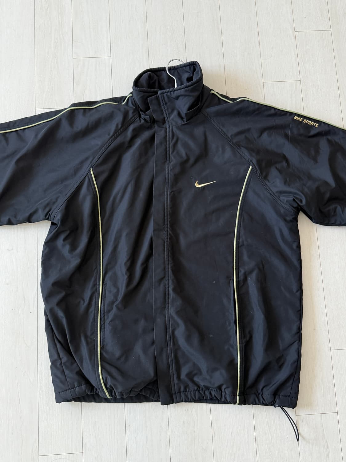 나이키 구제 기모 바람막이 상품이미지1