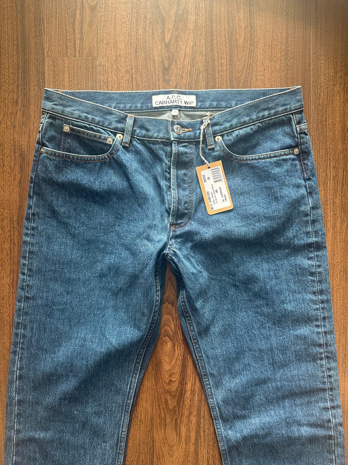 [33] 칼하트 아페쎄 쁘띠스탠다드 새상품 상품이미지1