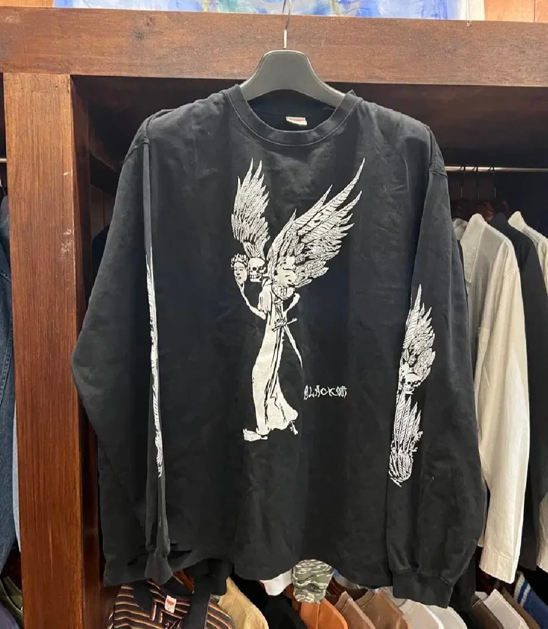 블랙아웃 긴팔티 xl 상품이미지1