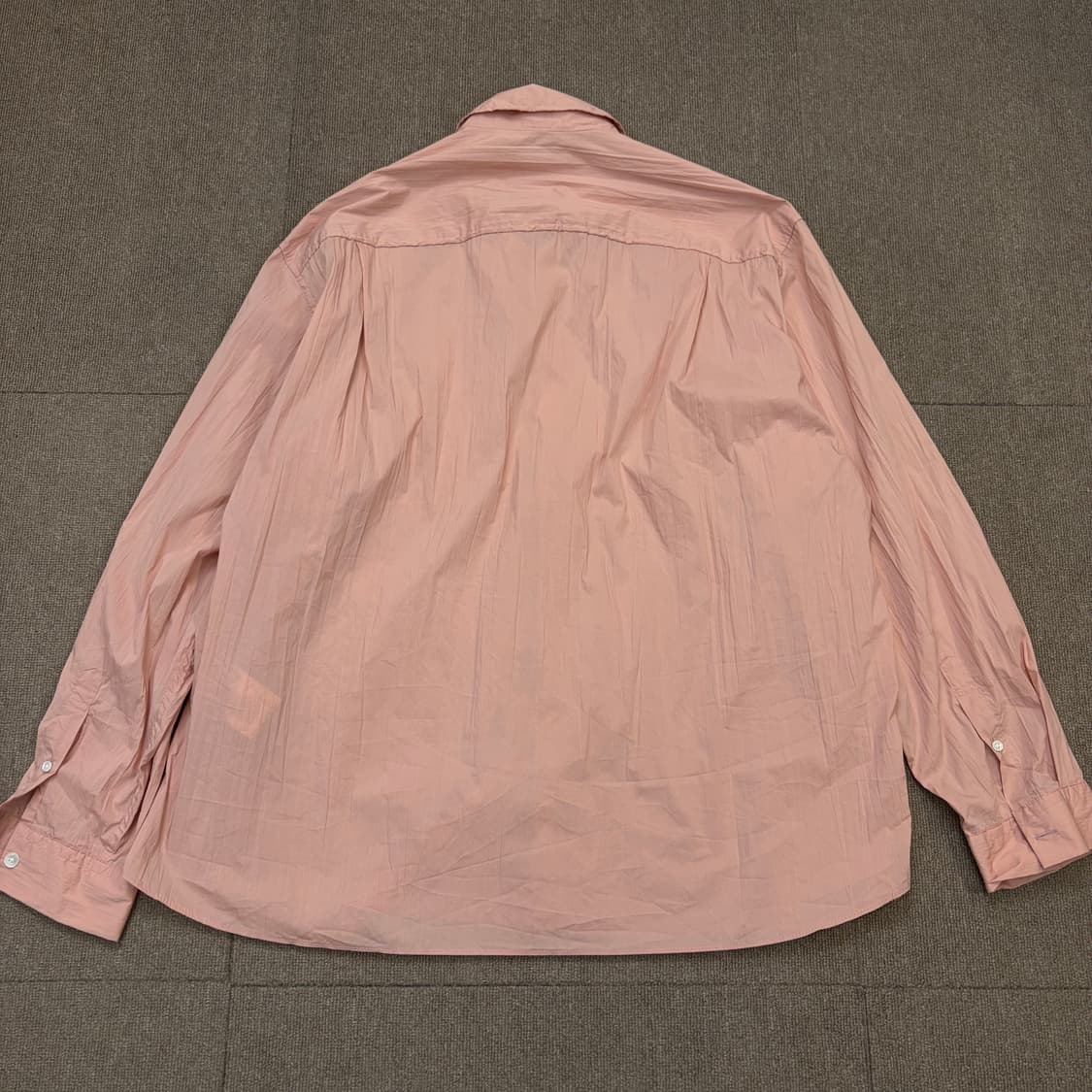 coor 쿠어 세미오버사이즈 플리츠 셔츠  상품이미지5