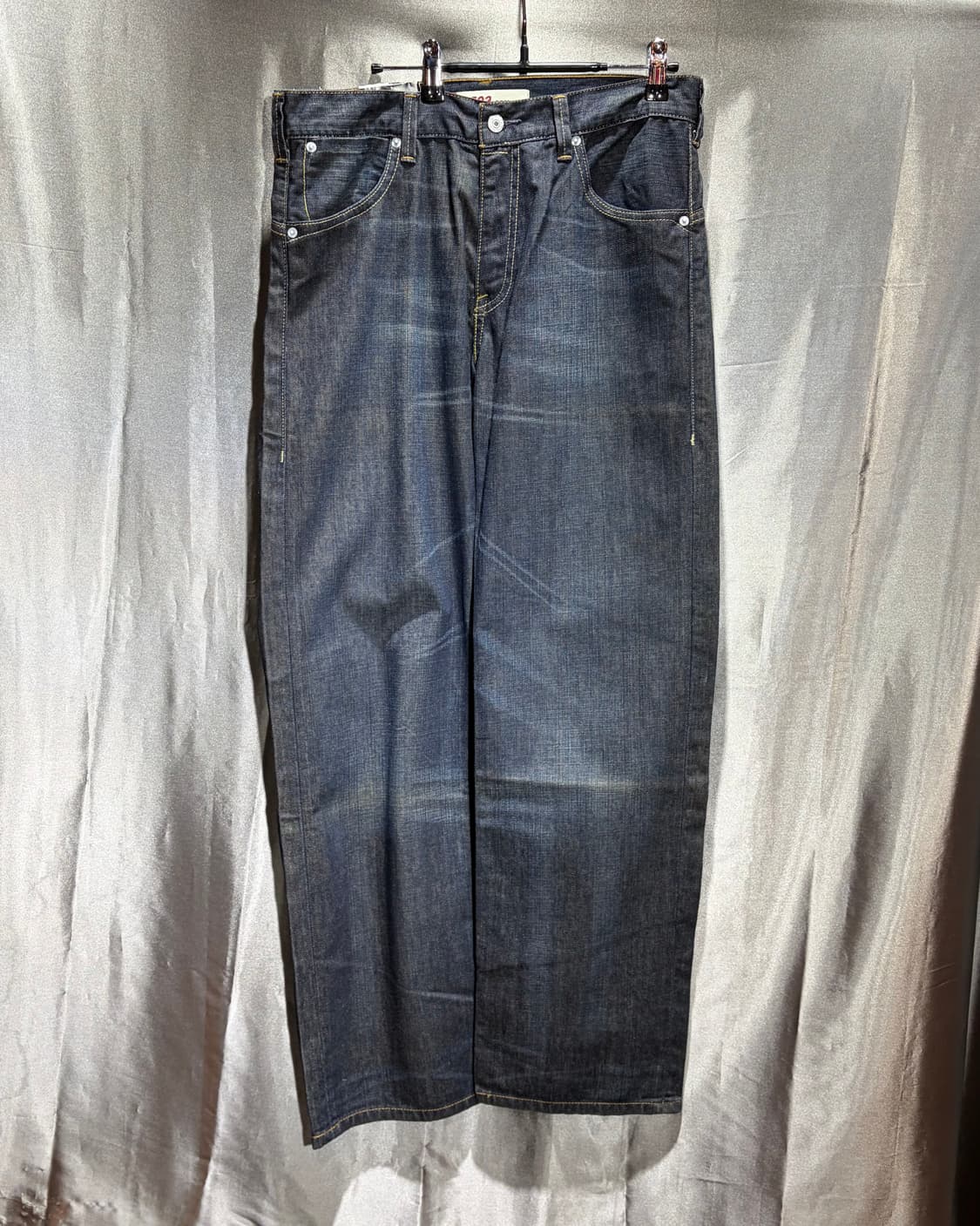 33in 리바이스 503 Loose 워싱 셀비지 데님팬츠 상품이미지3