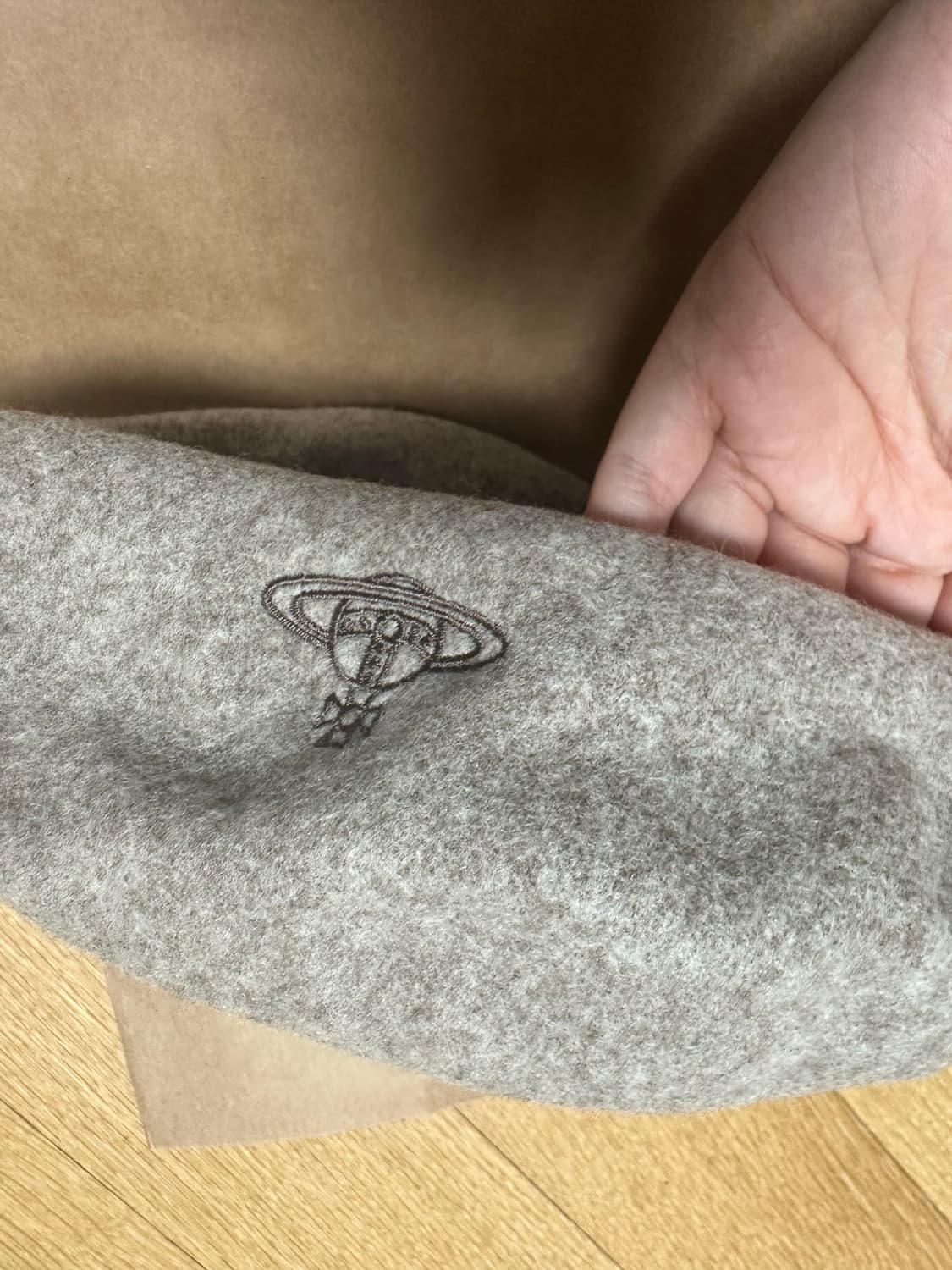 비비안웨스트우드 울 베레모 모카브라운 (베이지) 상품이미지5