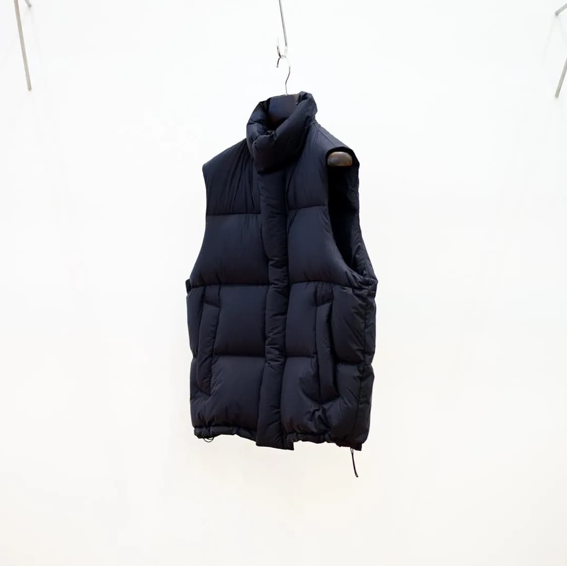 [4] AURALEE 오라리 슈퍼 라이트 나일론 립스탑 다운 베스트 상품이미지2