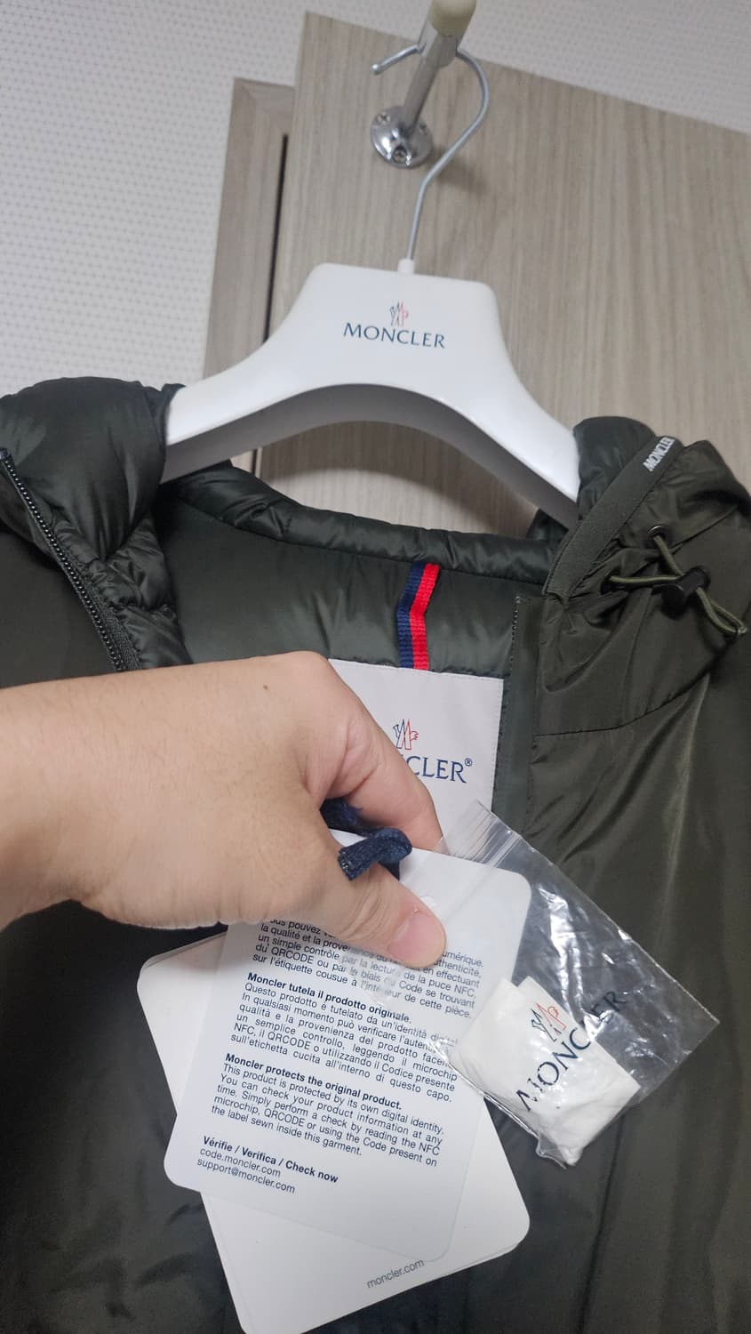 몽클레어 laurain 하이브리드 다운 상품이미지10