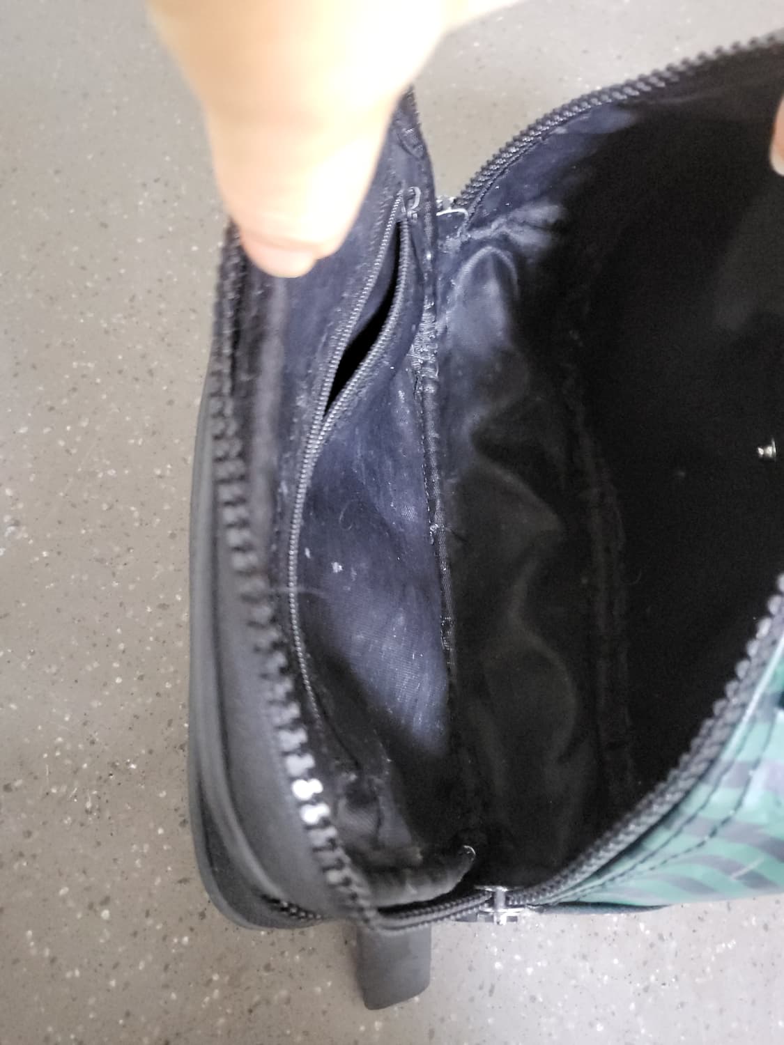 (수납짱)! 스페인 브랜드 우먼스 시크릿 토트백입니다. 상품이미지6