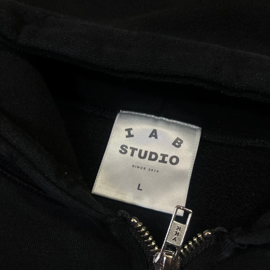 아이앱 스튜디오 x JTBC 빅로고 후드집업 상품이미지4