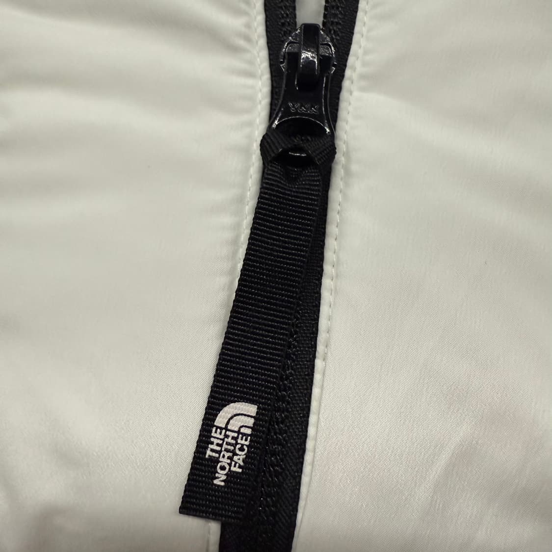 [정품/L] 노스페이스 화이트 눕시 대한민국 에디션 패딩 b19 상품이미지8