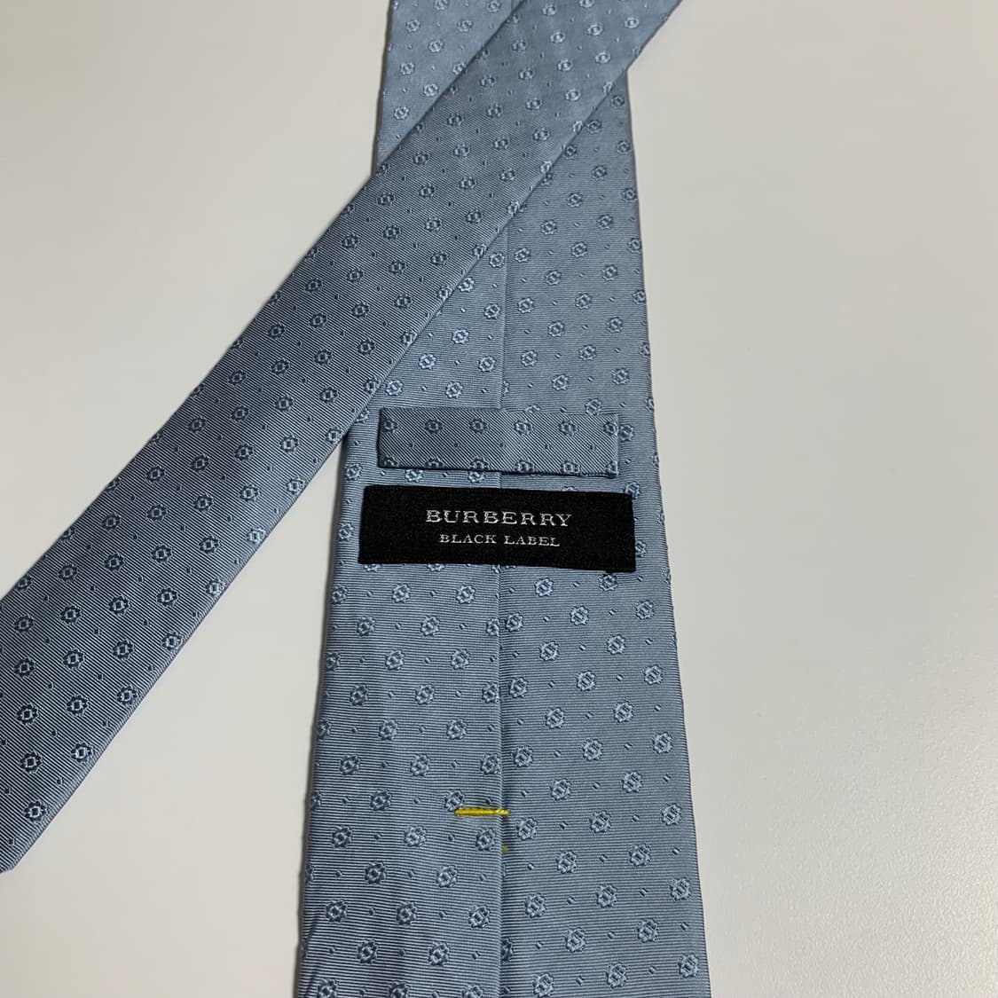 버버리(BURBERRY) 블랙라벨 명품넥타이 100실크 A등급 8.4cm 상품이미지4