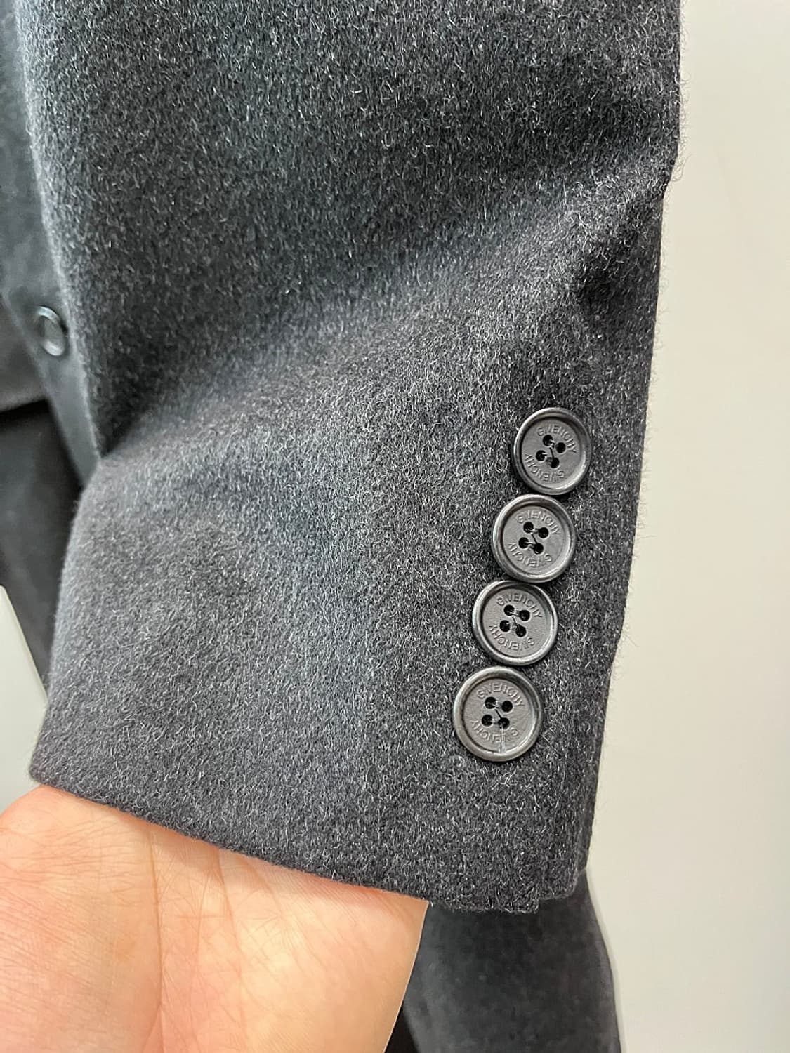 105) 지방시 캐시미어100% 코트 상품이미지2