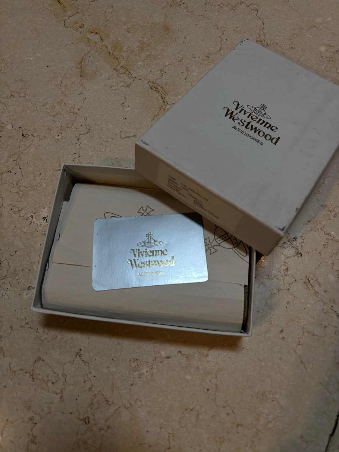 비비안웨스트 빈티지 올리브 카드지갑🫒🫒 상품이미지2