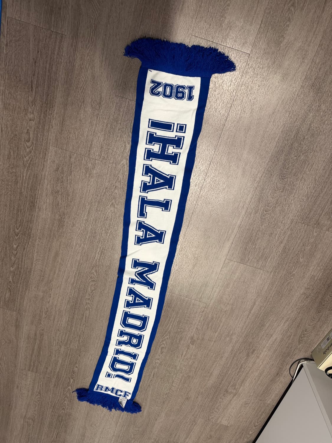 레알 마드리드 머플러 상품이미지2