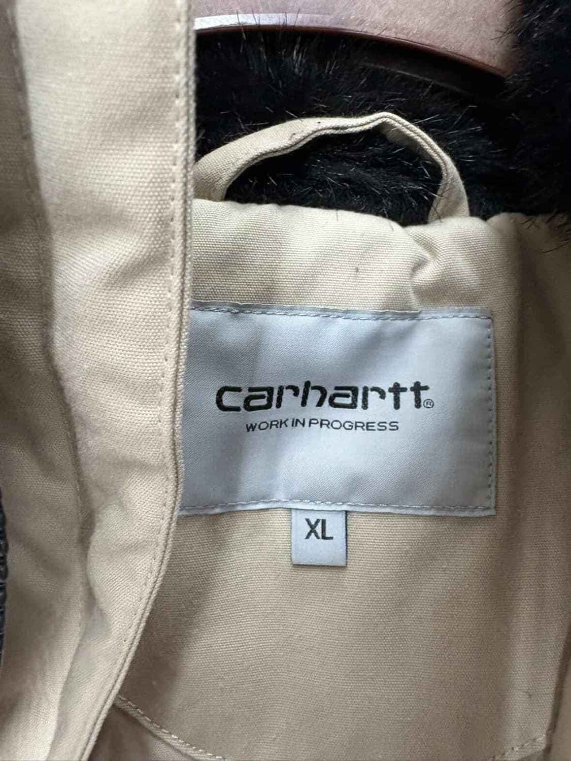 칼하트 WIP 퍼 후드 트래퍼 파카 H1615 상품이미지8