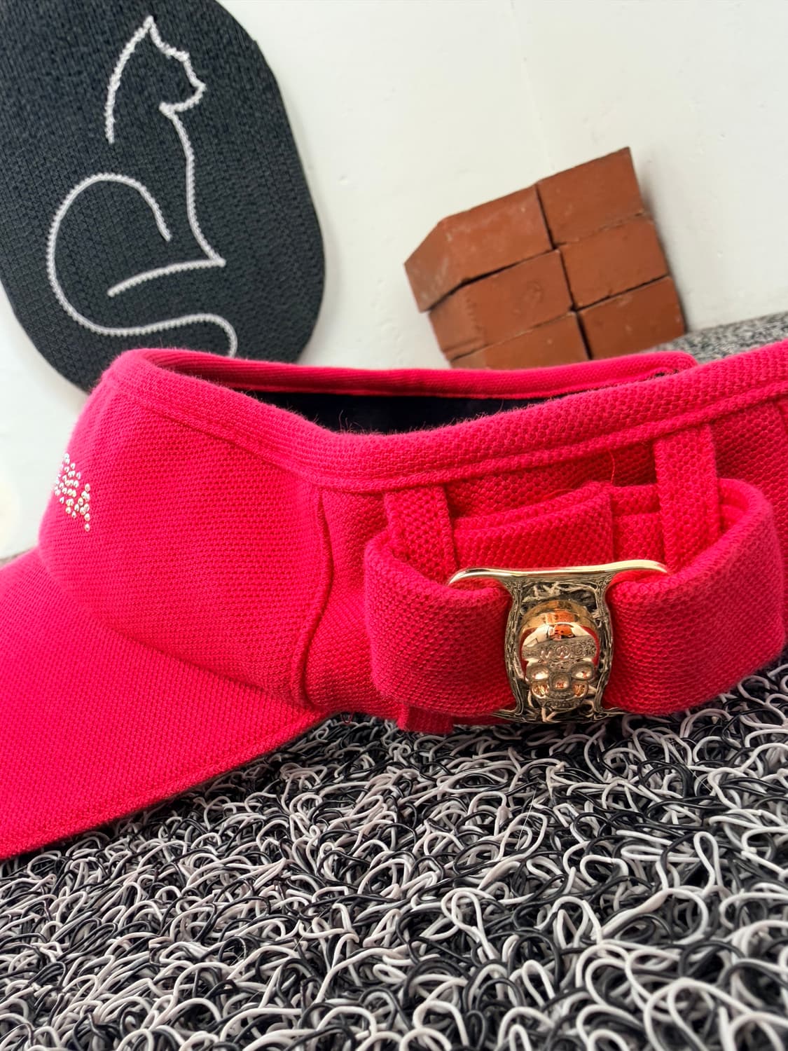 마크앤로나(Mark & Lona) 라인스톤 로고 골프 바이저 - 핫핑크/ 상품이미지2