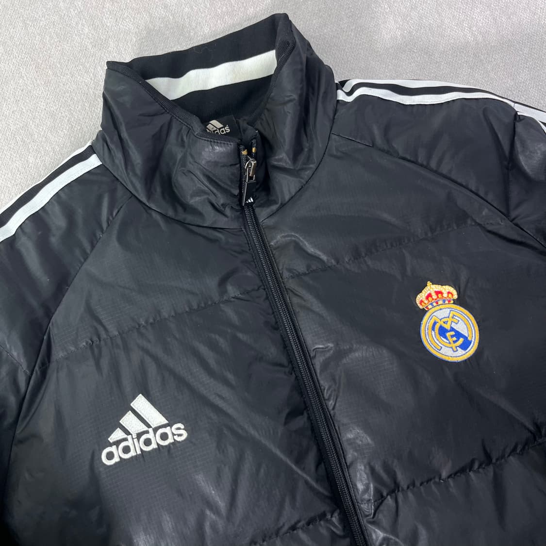 100 아디다스 레알마드리드 자수 덕다운 패딩 상품이미지2