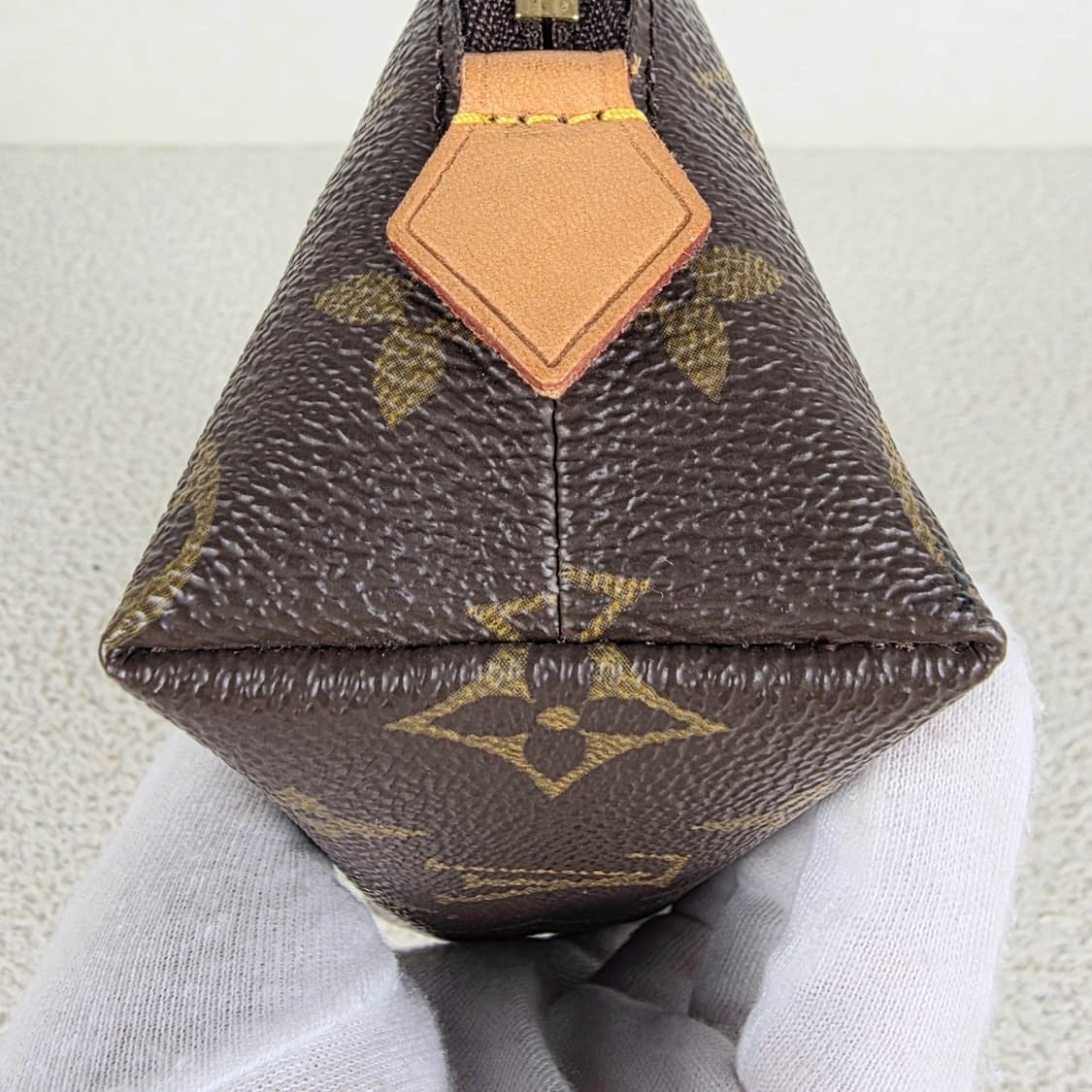 루이비통 클러치백 코스메틱 파우치 pm  상품이미지8