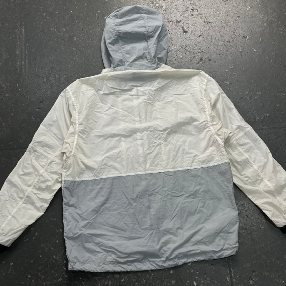 100 블랙야크 경량 바람막이 상품이미지6