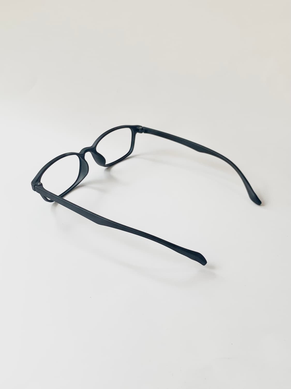 [픽키-617] 무광 매트 블랙 사각 뿔테 안경 데드스탁 초경량 상품이미지3