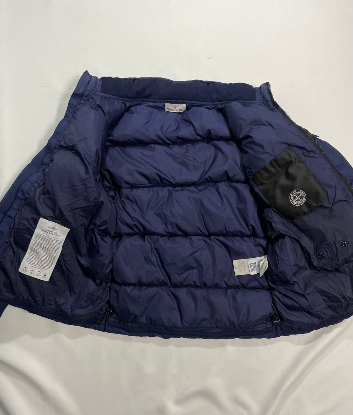 스톤아일랜드 크링클랩스 패딩 네이비 상품이미지6