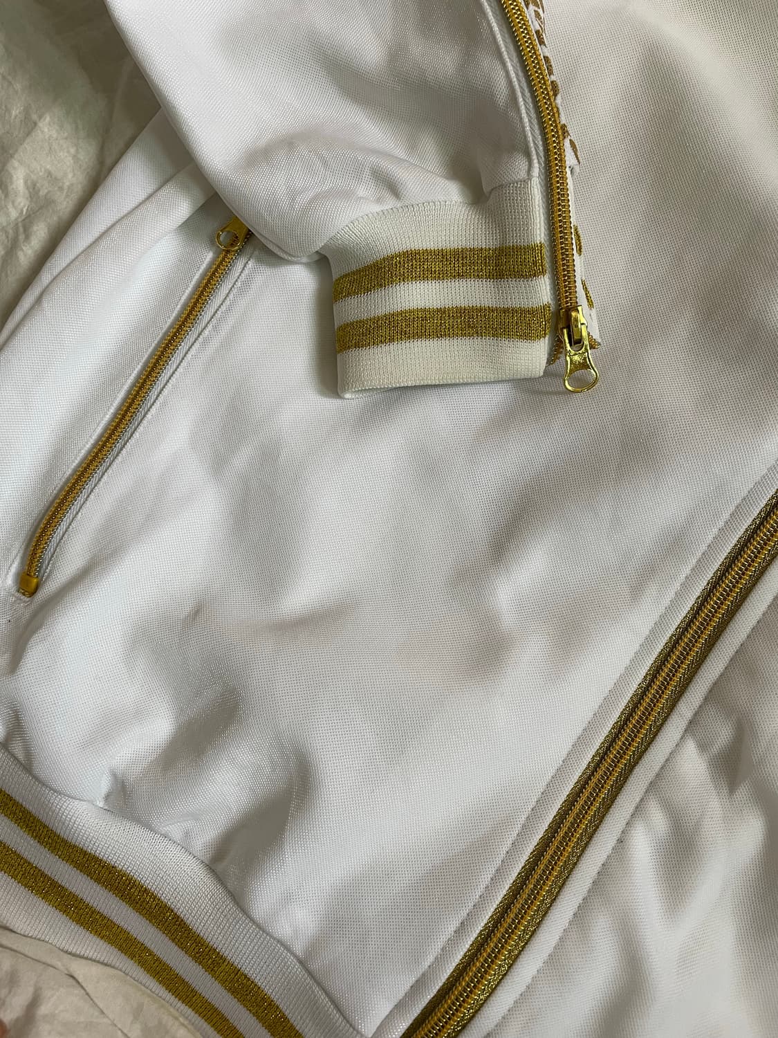 화이트 골드 엔젤 윙 트랙 재킷 상품이미지6