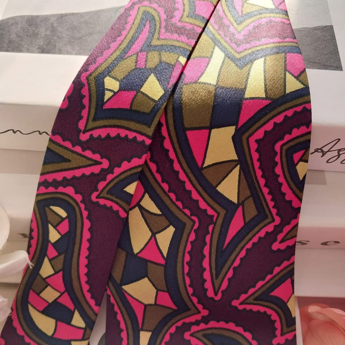 폴 스미스 실크 레드 믹스 패턴 넥타이 9cm A+등급 K1369
 상품이미지3