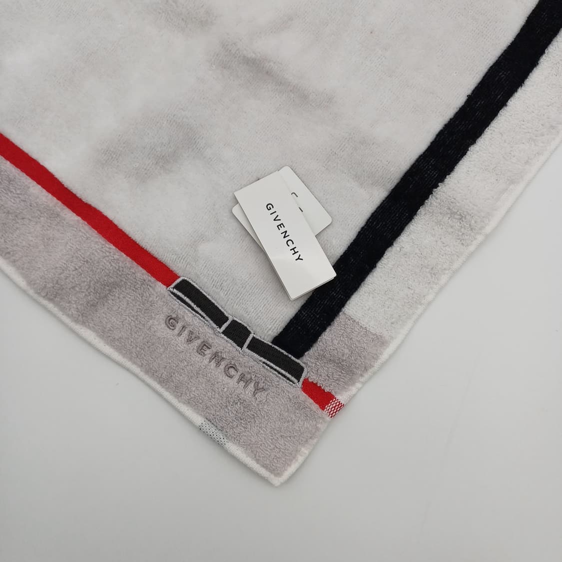 GIVENCHY 지방시 핸드타월 손수건 [FB11735-185-8] 상품이미지5