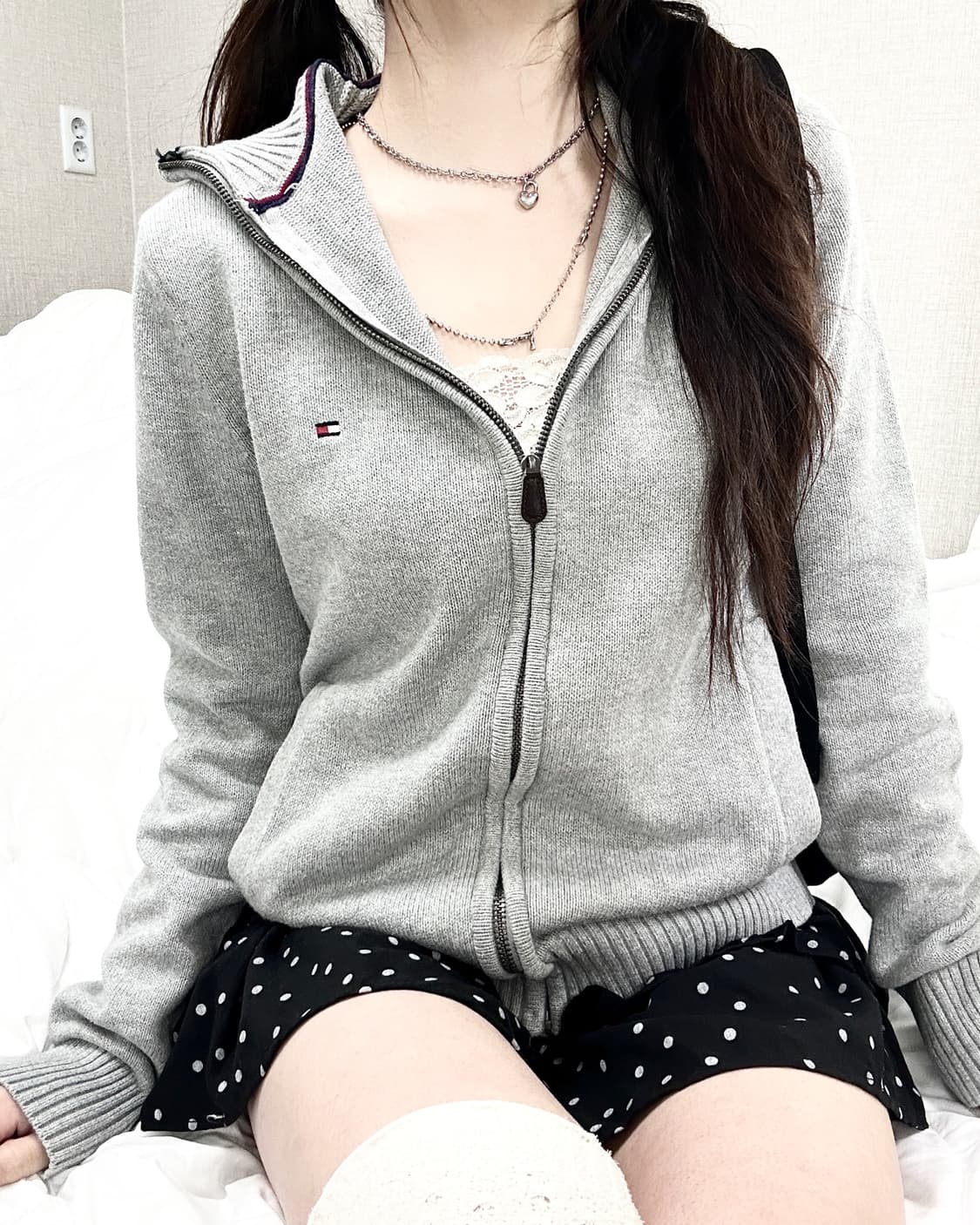 타미 미니로고 그레이 니트집업 상품이미지4