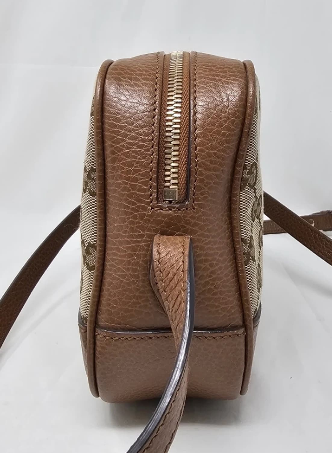 구찌 GG 패턴 브라운 크로스백 상품이미지4