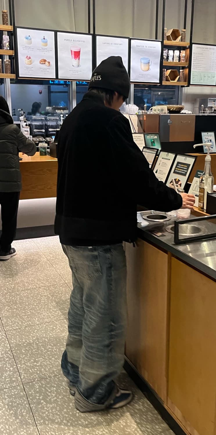 Amiri 인디고 블루 와시커링 데님 상품이미지4