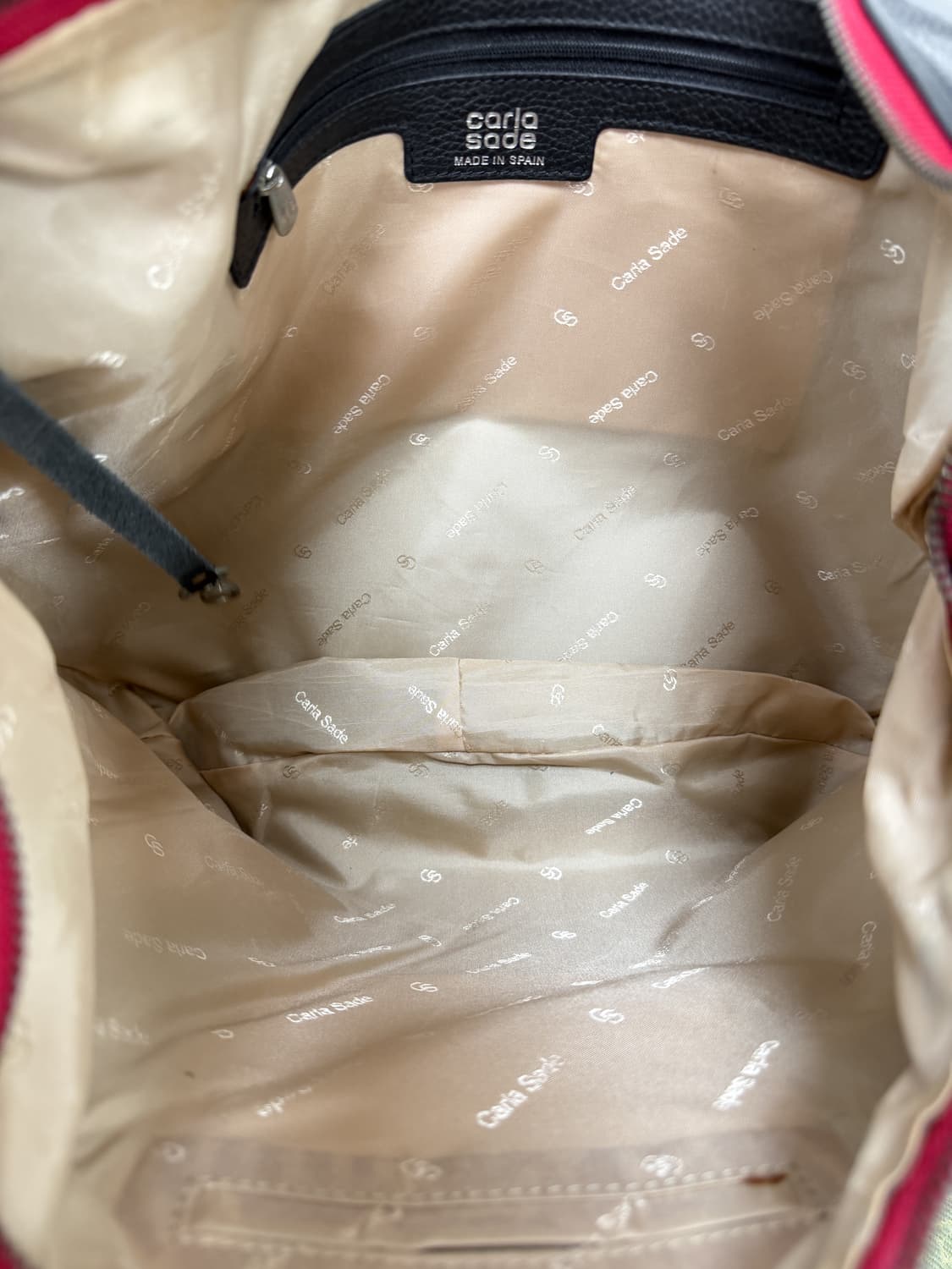 Made in Spain Carla Sade 페블 레더 호보백 상품이미지7