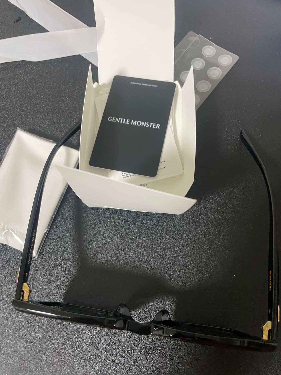 젠틀몬스터 상품이미지5