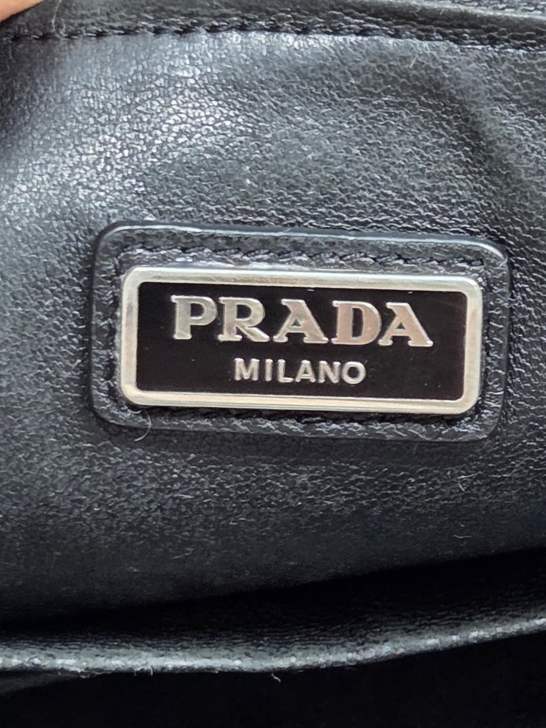 [프라다] 사피아노 바시티 아플리케 레터링 로고 클러치 | G00013 상품이미지8