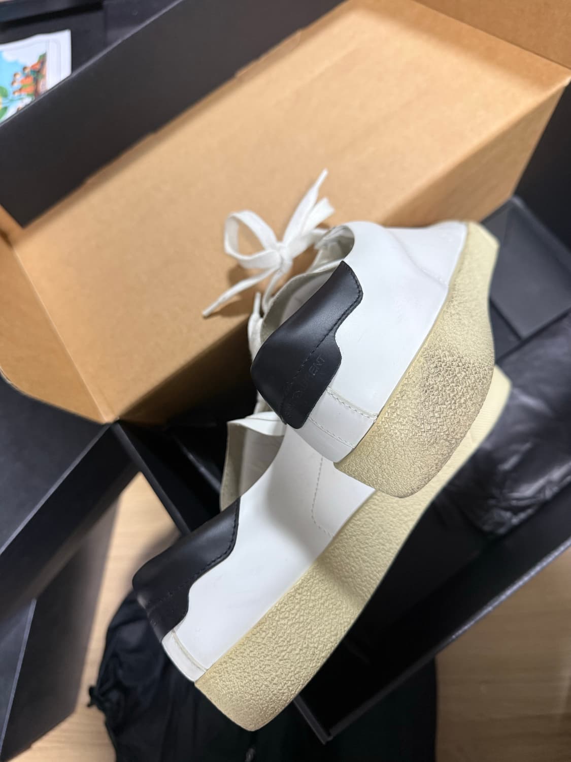 생로랑 클래식 스니커즈 41 상품이미지2