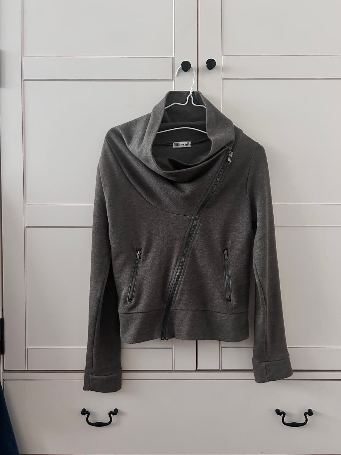 하이넥 크롭 사선 자켓 상품이미지2